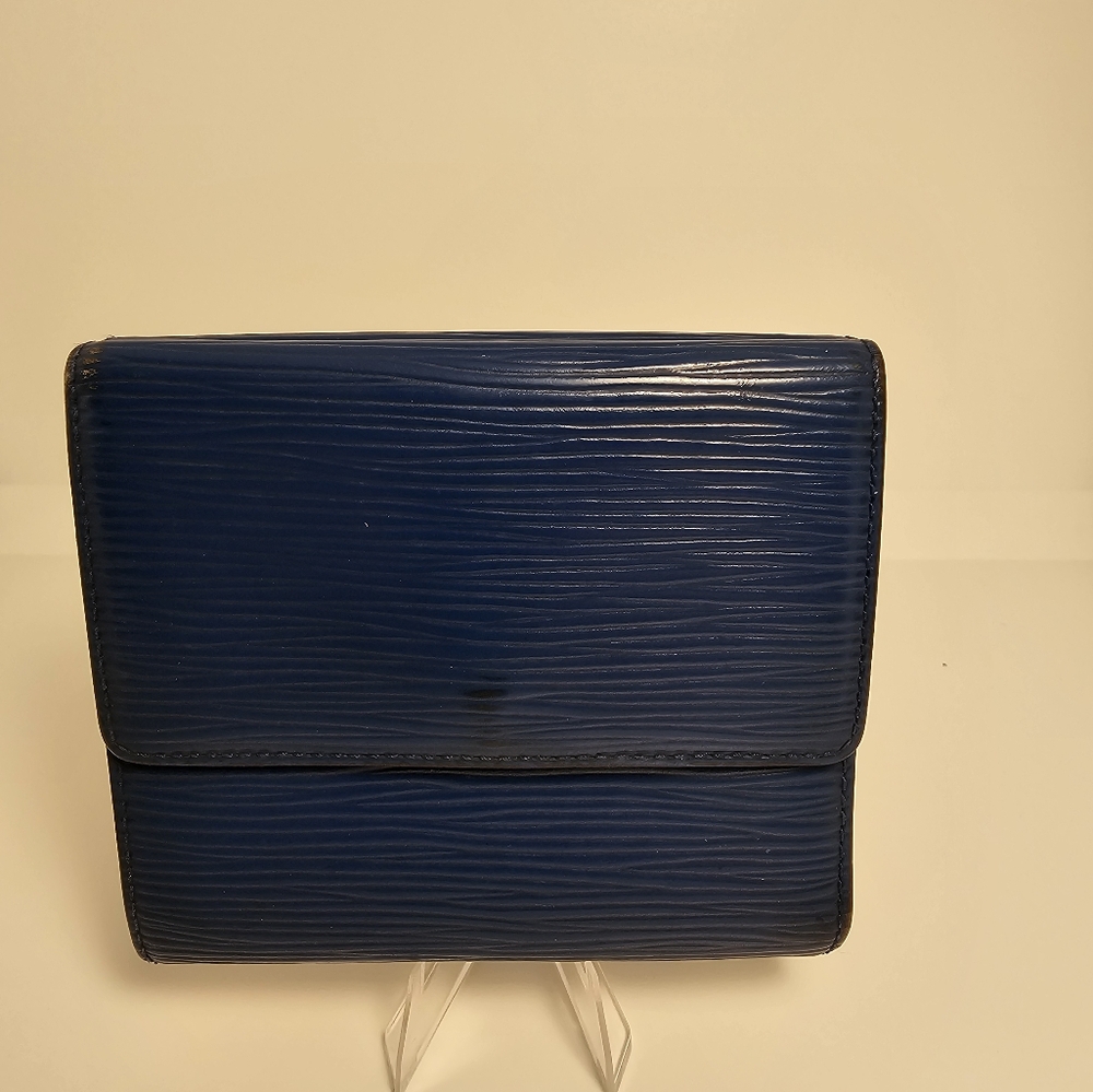 LOUIS VUITTON Blue Epi Wallet - Unisex - Picture 8 of 14